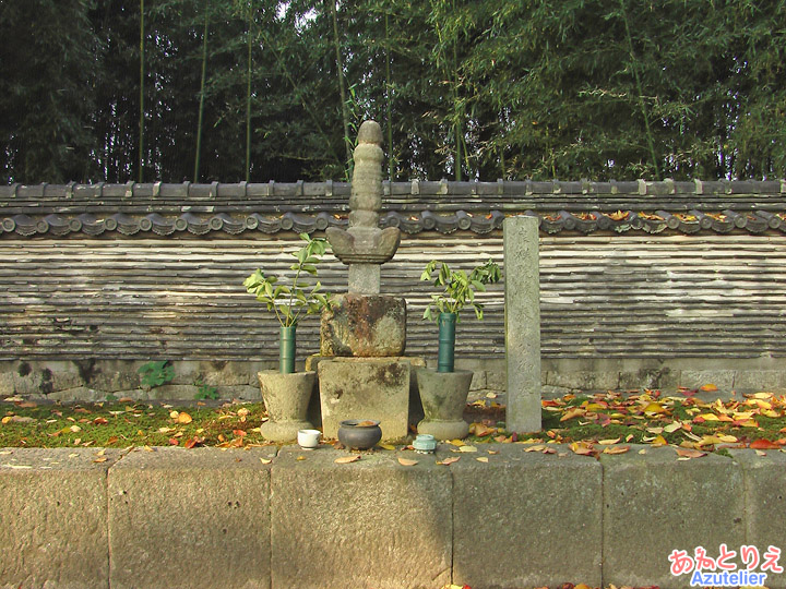 二代：松平泰親の墓