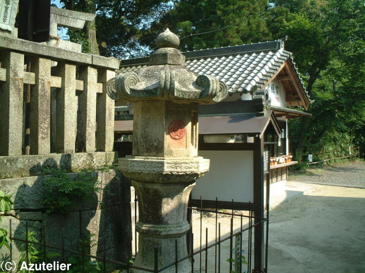 滝山東照宮、灯篭