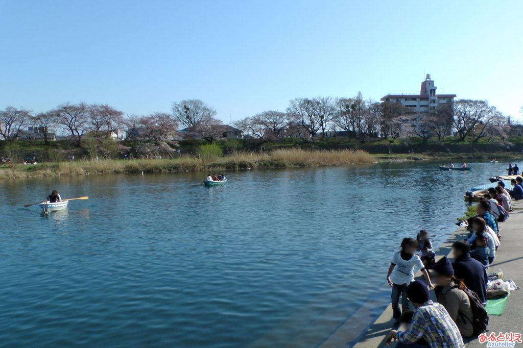 岡崎城下舟遊び(手漕ぎボート体験)