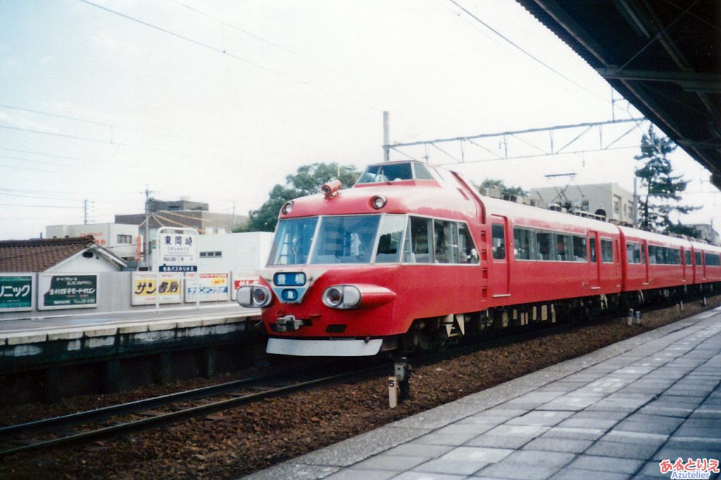 7000系パノラマカー＠東岡崎