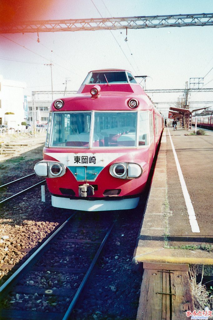 7500系パノラマカー＠伊奈