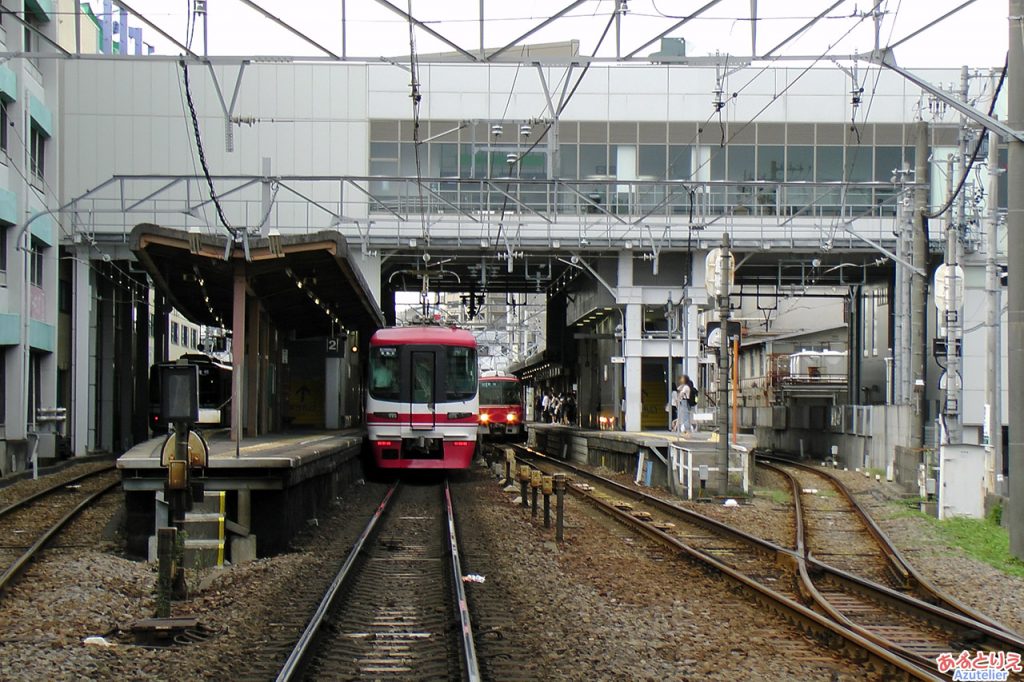 参道の踏切