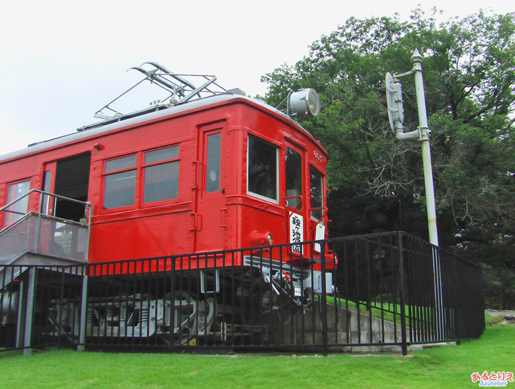 ホーム停車中