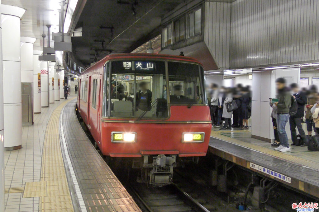 名古屋駅：5300系