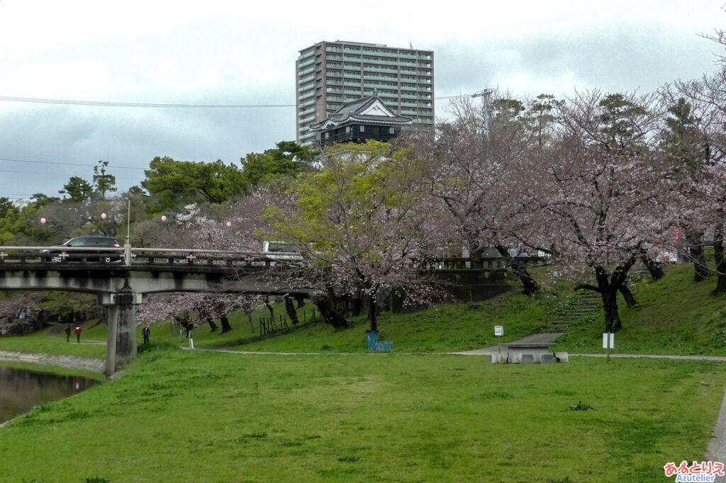 岡崎城