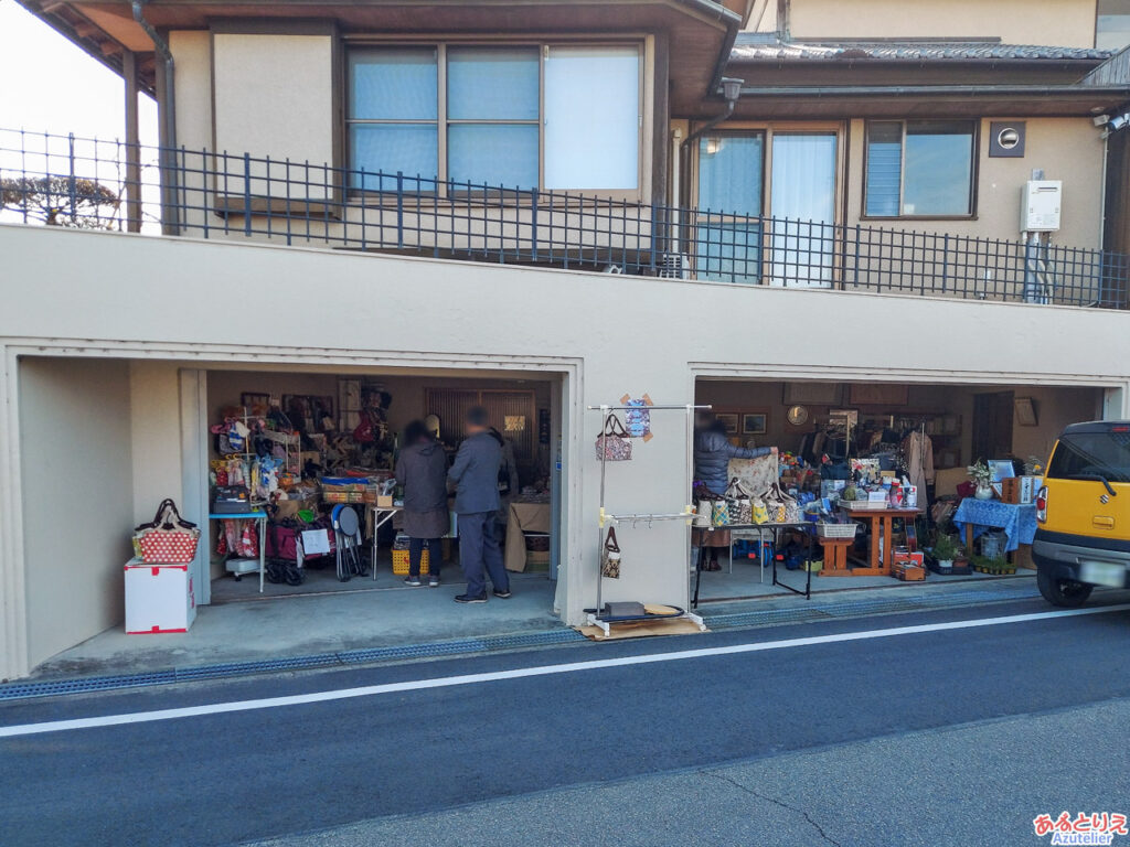 3/7(土)まで、バザーが開かれています。