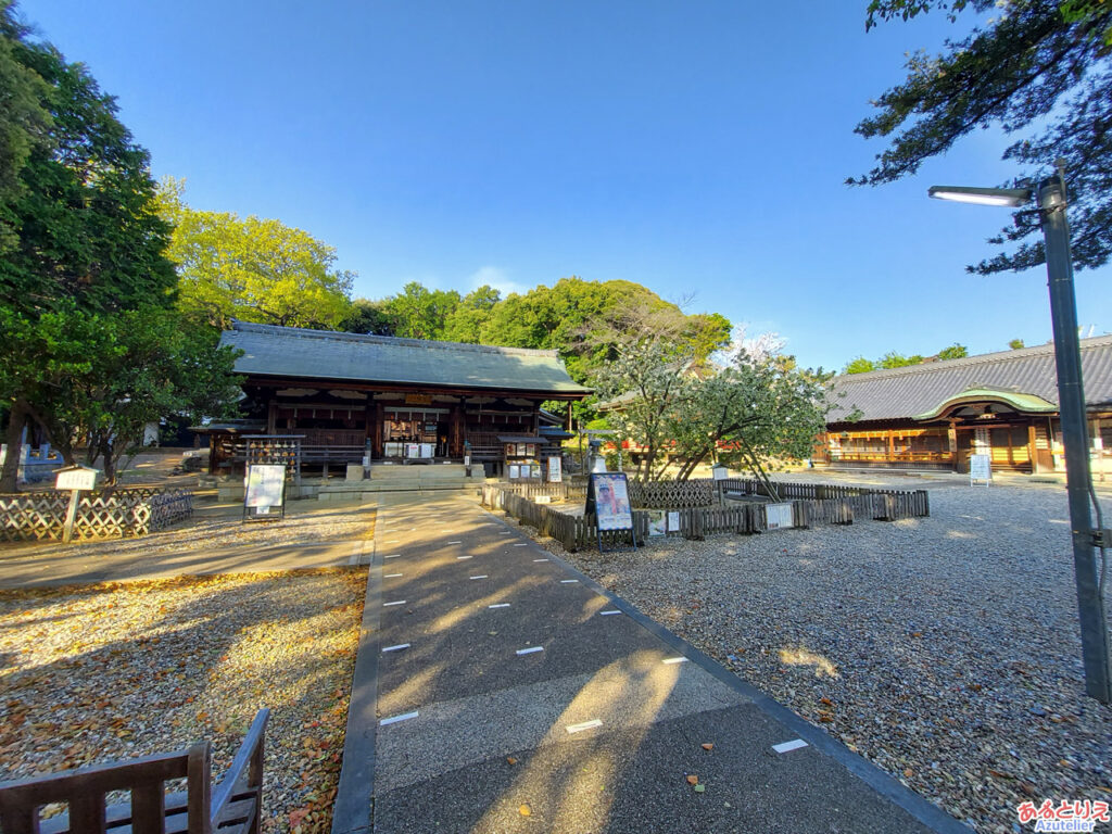 上地八幡宮境内